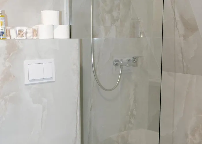 Vikendica Marija Holiday home *